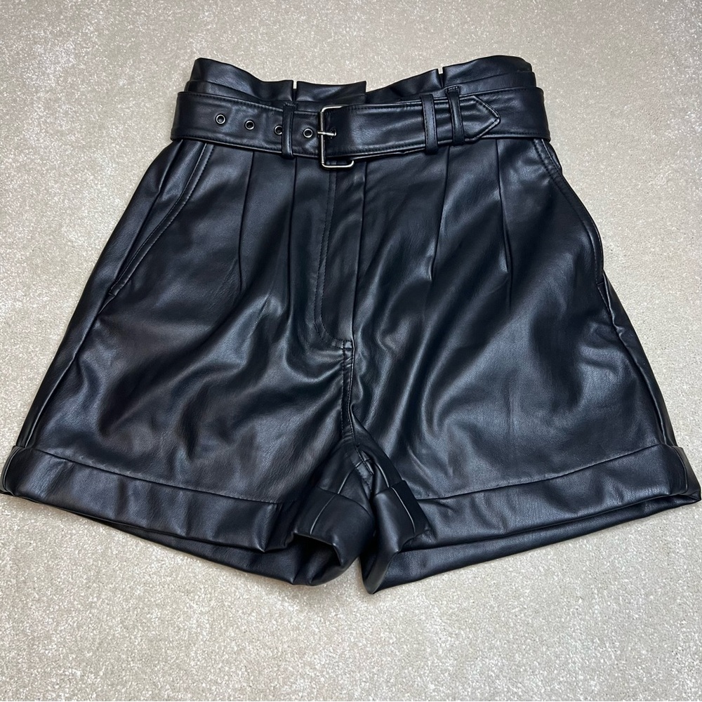 Express Black Faux Leather Belted Shortie Extreme High Rise NWOT Shorts Women 00